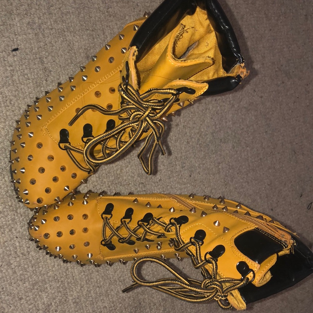 SPIKED heels